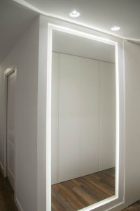 Espejo con iluminación LED